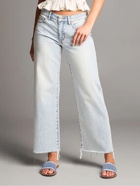 Women’s BKE Payton light wash jeans